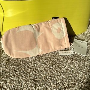 Marimekko Pieni Unikko Oven Mitt NWT 🫶